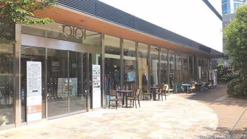 マルイ中野2F四季の庭・水辺の庭の座れる休憩場所