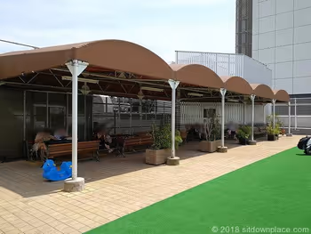 上野松坂屋屋上広場全体