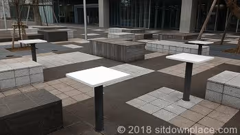 帝京平成大学中野キャンパス前