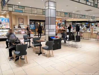 ペリエ千葉 エキナカ3Fの休憩所