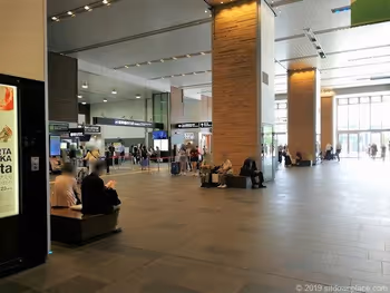 富山駅新幹線中央改札口前の休憩場所