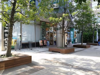 武蔵野タワーズスカイゲートタワーの公開空地