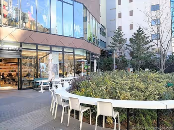 渋谷キャストのカウンターテーブル