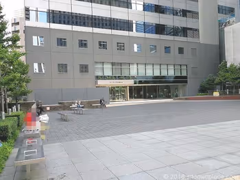 工学院大学エステック広場