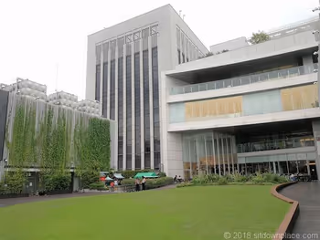 銀座三越9Fテラスガーデンの外観