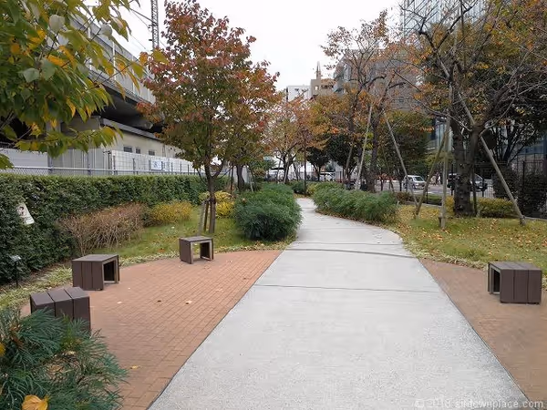 Foto de 秋葉原練塀公園 5