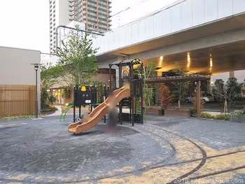 무사시코가네이역 무사코 가든에 있는 무사코 플랫 공원