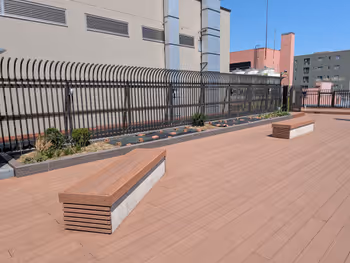 そらいどひろば デッキ広場の写真4