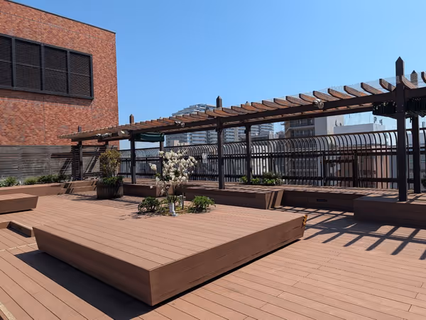 そらいどひろば デッキ広場の写真3