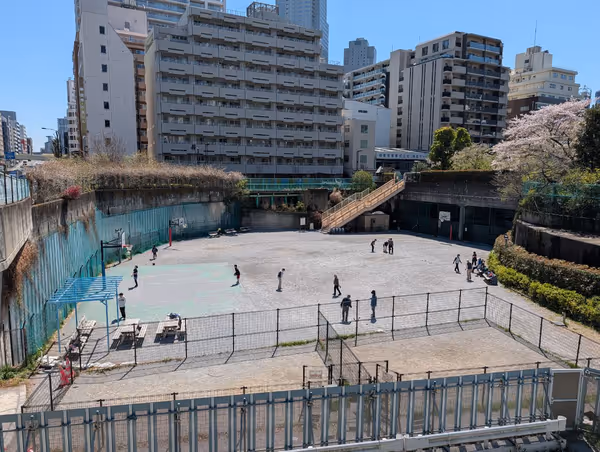 築地川公園 多目的広場の写真2