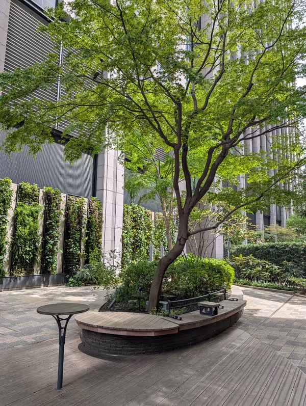 ホトリア広場の写真1