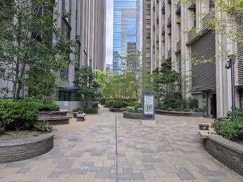 ホトリア広場の写真2