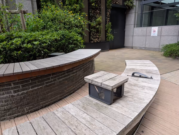 ホトリア広場の写真3