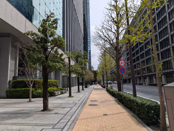 読売新聞本社 日比谷通り側の写真2