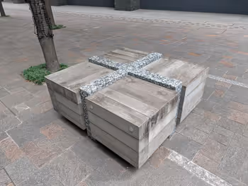 東京サンケイビル E1出口側 公開空地の写真5