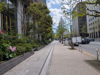 大手町プレイス 東京駅側の写真2