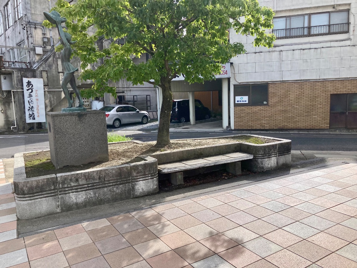 あづまや旅館付近の写真1