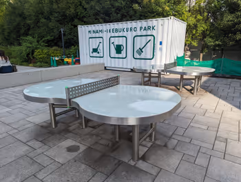 南池袋公園の卓球台その1