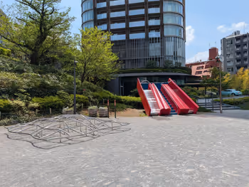 桑田記念児童遊園の写真1