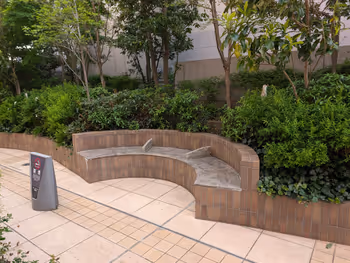 青山一丁目タワー 公開空地の写真1