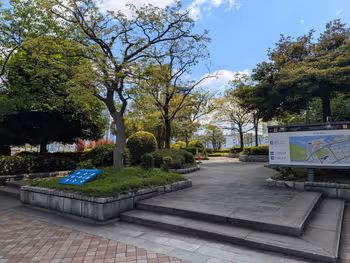 ニューピア竹芝サウスタワー前の写真1