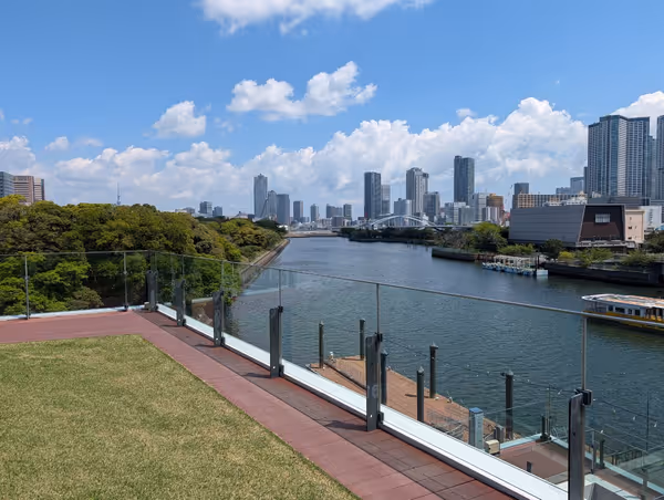 ウォーターズ竹芝 シアター棟 デッキの写真4