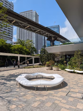 ブルーフロント前の写真2