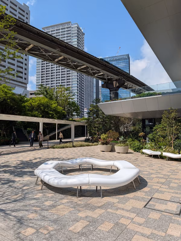 ブルーフロント前の写真2