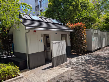 浜町川緑道 弁慶像側の写真4