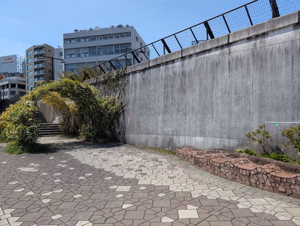 隅田川テラス 浜町河岸通り沿いの写真6