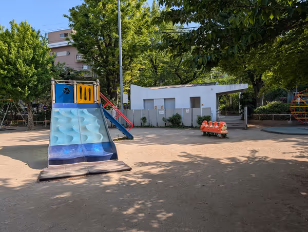 東山児童遊園の写真1