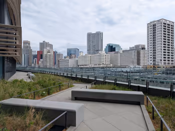 THE LINKPILLAR 2 デッキ 電車側の写真3