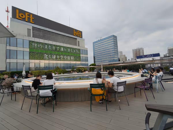 Photo of Ikebukuro Station | Seibu Main Building 9F Rooftop: Food and Green Sky Garden Rest Spot 6