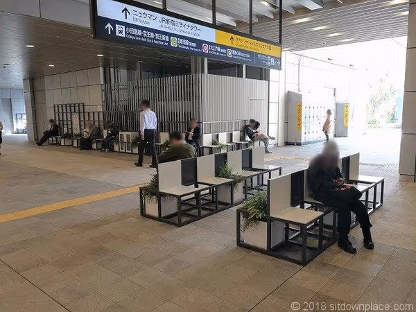 NEWoMan2F 駅コンコースの写真2