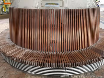 Details of the bench in front of Meguro Ohashi Post Office