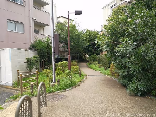 Photo de 蛇崩川緑道 丸山公園付近 5