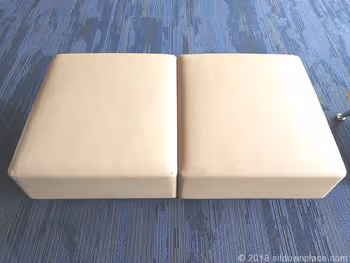 Details of the bench in the Sangenjaya Carrot Tower Observation Lobby