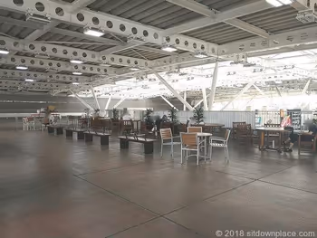 tokoterrace可以坐下來休息的地方