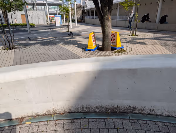 ironowa hiro ba 駅前の写真2