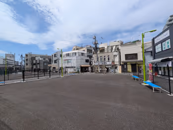 駅前広場の写真1