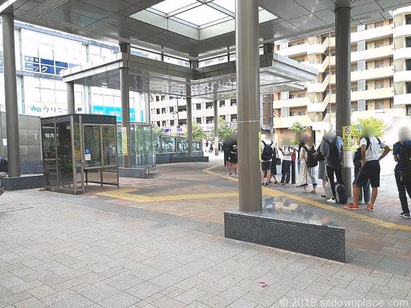 Photo of Niiza Station | South Exit Station | Plaza Rest Spot 3