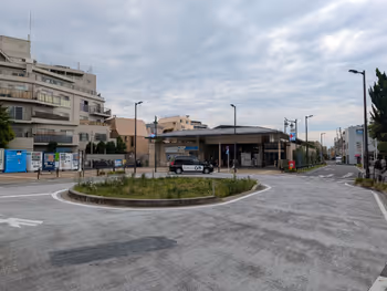 駅前広場 交差点付近の写真3