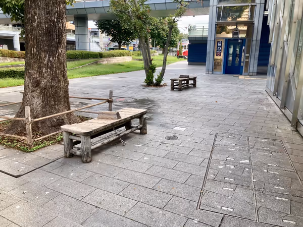 北口駅前広場の写真1