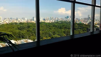 新宿高島屋12Fテラスの景観(夏季)