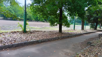 貝取南公園球技場を眺めての写真4