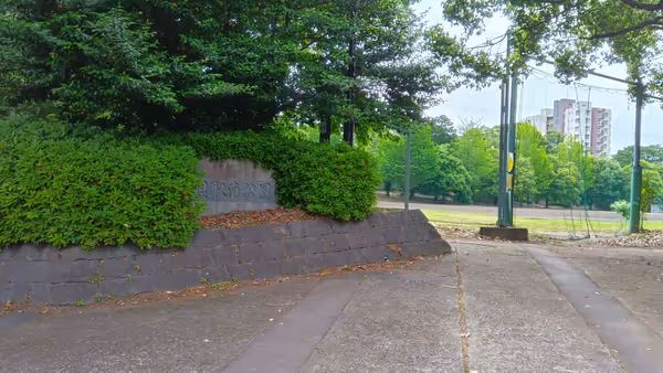 貝取南公園球技場を眺めての写真5