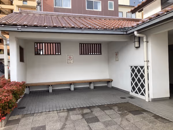 西条酒蔵通り 公衆トイレ横の写真1