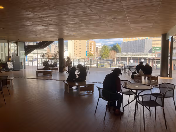 みゆき口側 徳山駅前図書館付近の写真2