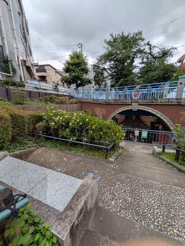 ゆずり橋 親水テラスの写真5