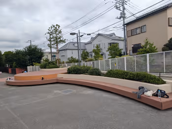 まもりやまテラス 広場前の写真1